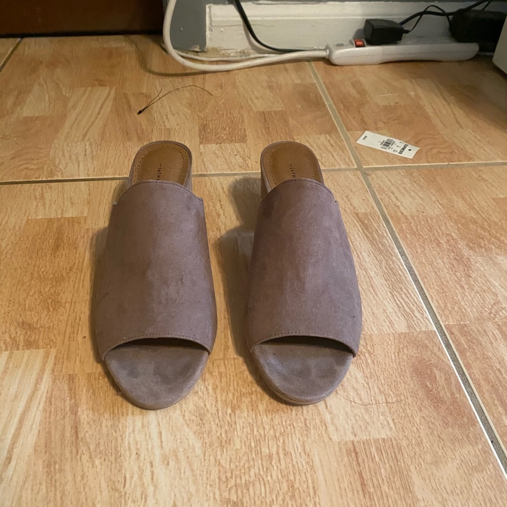 14th and Union Heels